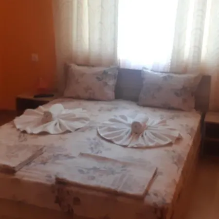 симеонови 4*