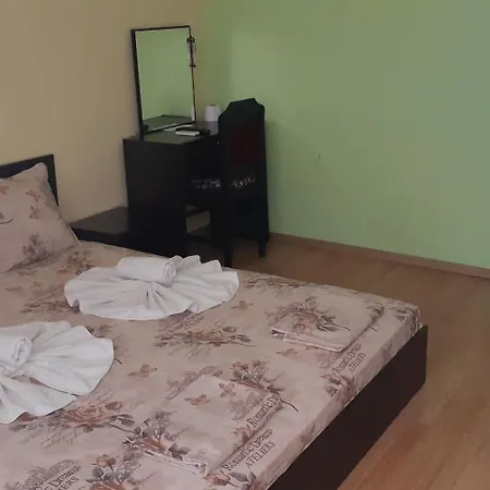 Casa de hóspedes симеонови *